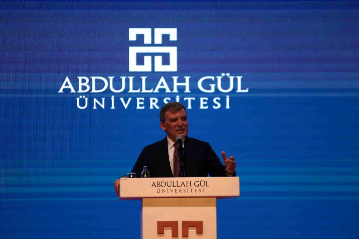 Abdullah Gül: Filistin’deki Katliamlar Dünyanın En Önemli Konusu